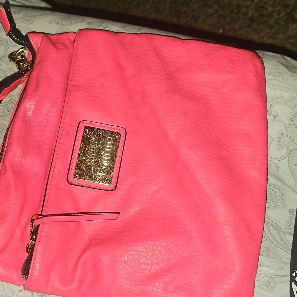 Don't have use this purse isn't big enough